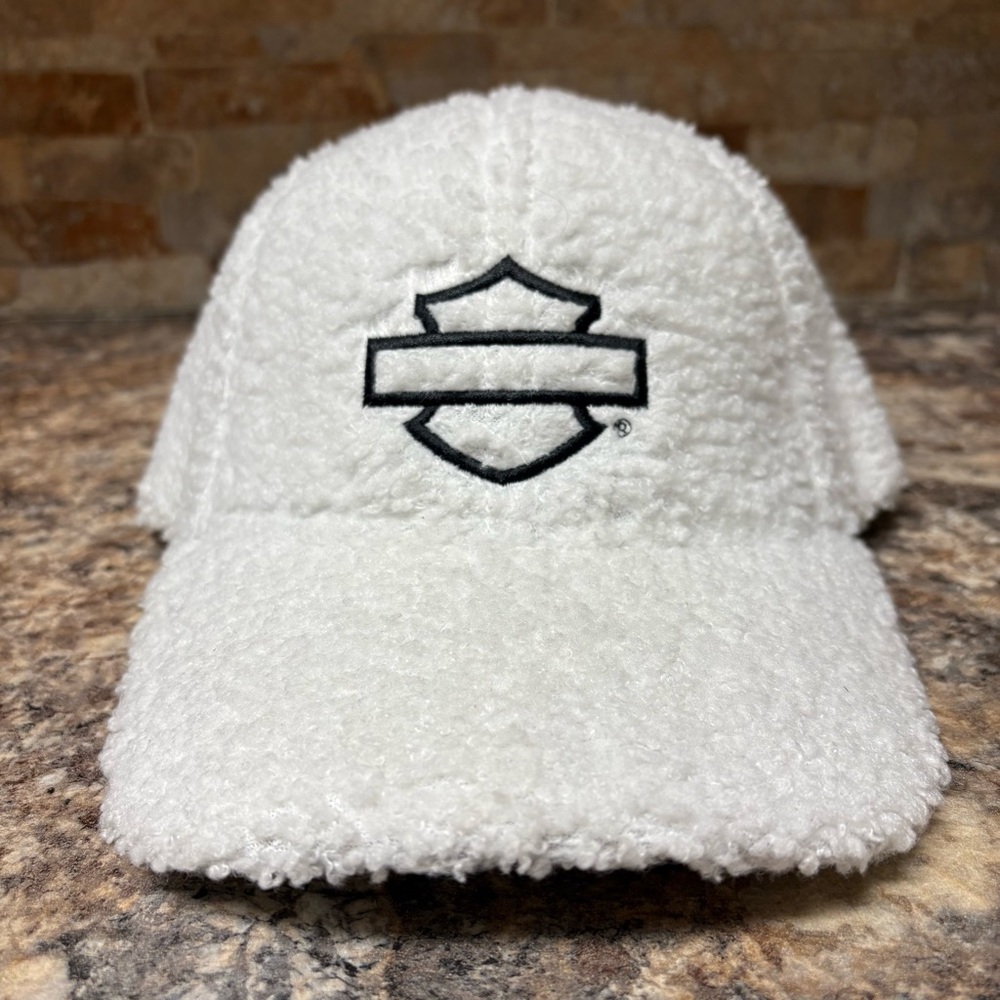 Harley Davidson Shield Sherpa Hat - Picture 2 of 7